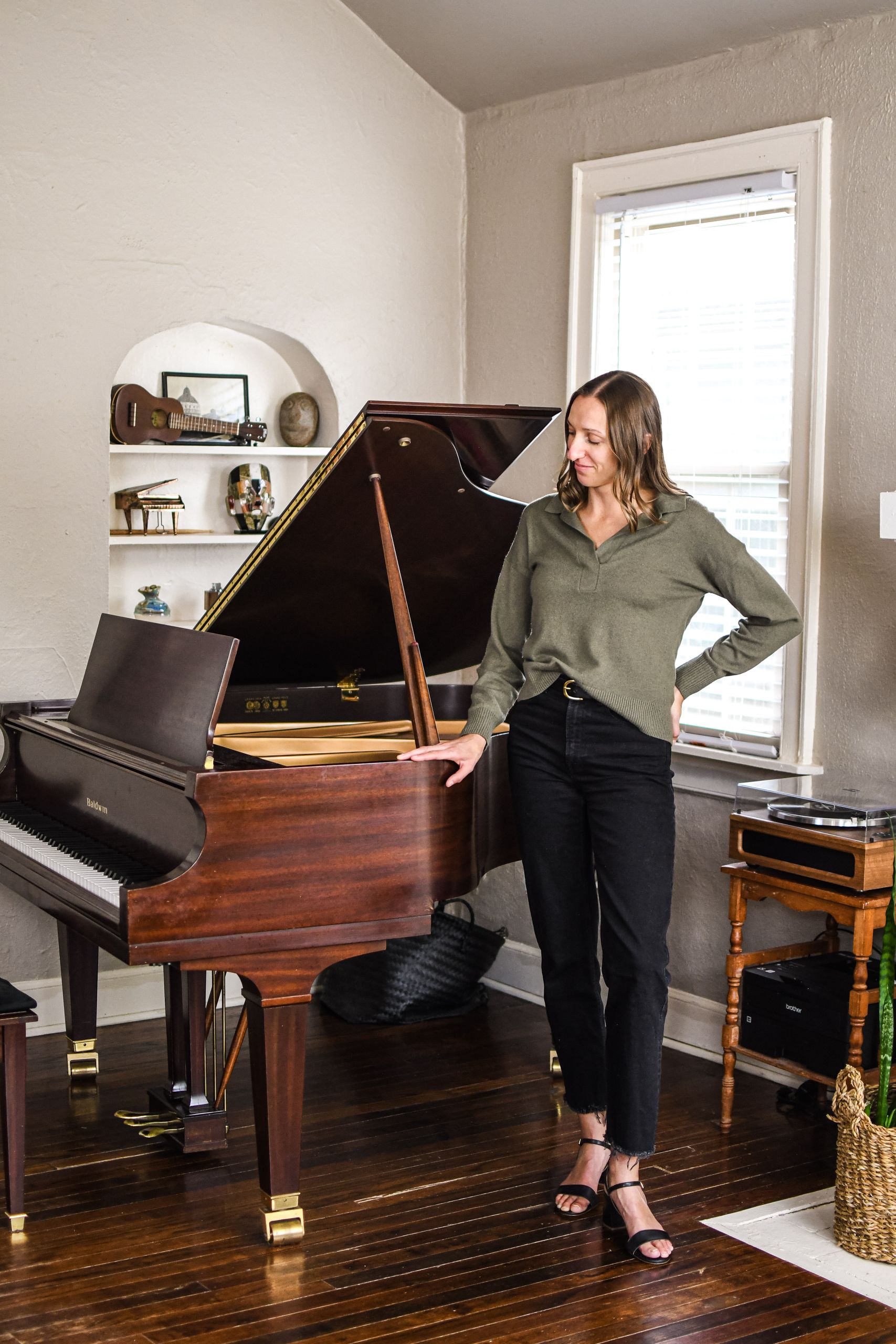 jennifer by the piano